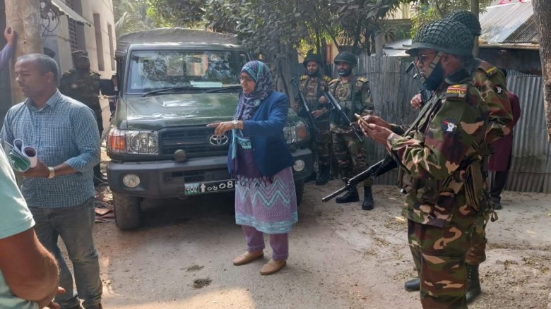 লালমাইয়ে আচরণবিধি লঙ্ঘনে বিএনপি কর্মীকে জরিমানা