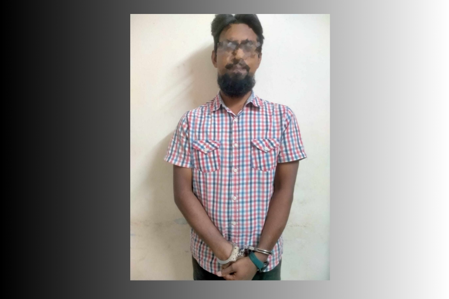 চট্টগ্রামে নাশকতার দায়ে রেল কর্মচারী গ্রেফতার